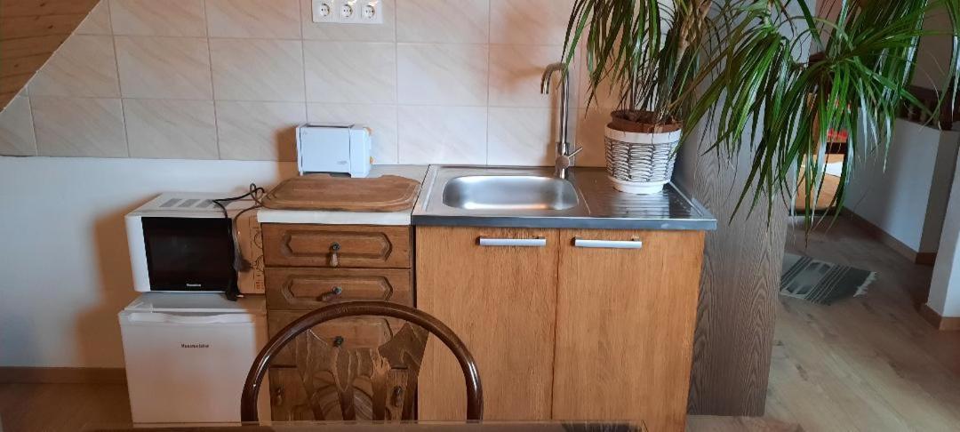 Kemences Kert Apartment Pilisszentivan Luaran gambar