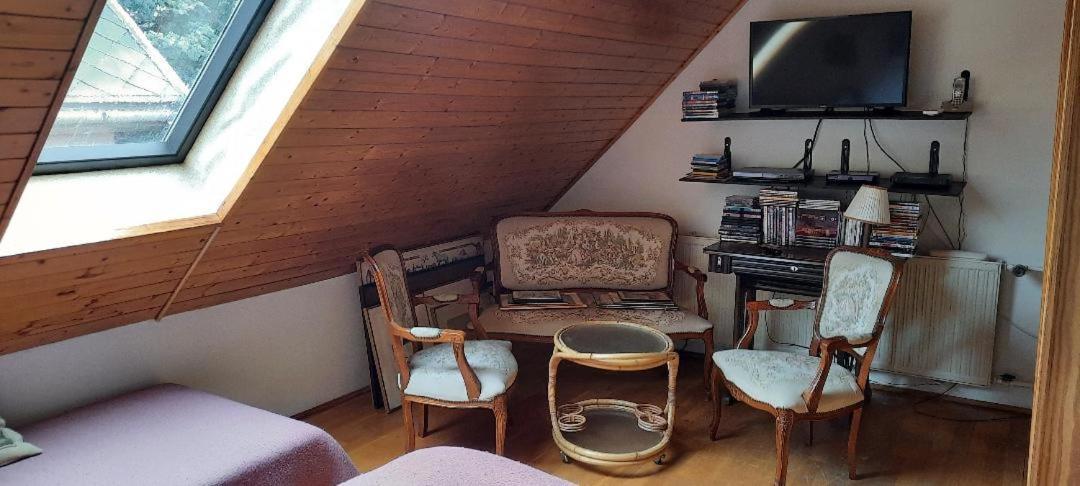 Kemences Kert Apartment Pilisszentivan Luaran gambar